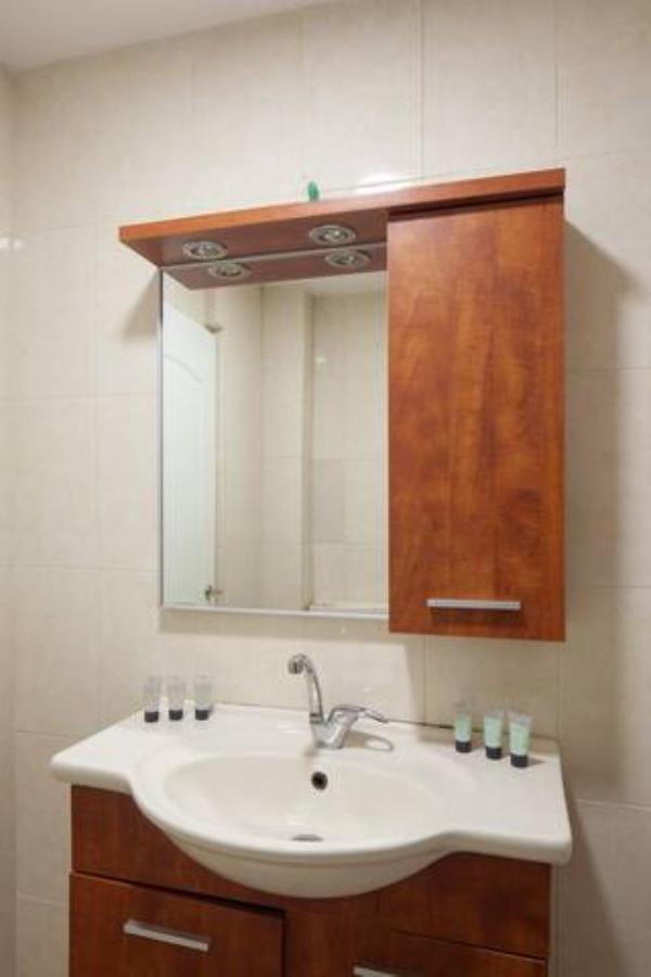Ourplace Nachalat Binyamin Tel Aviv Ngoại thất bức ảnh